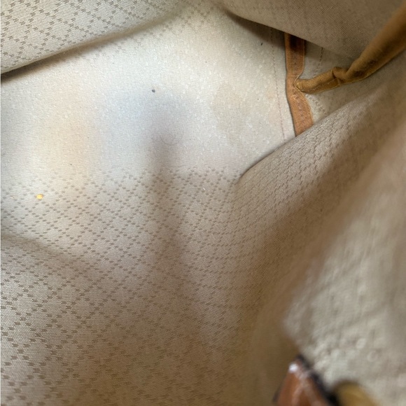 Gucci Tan Tote Bag with Signature Pattern - Picture 5 of 9